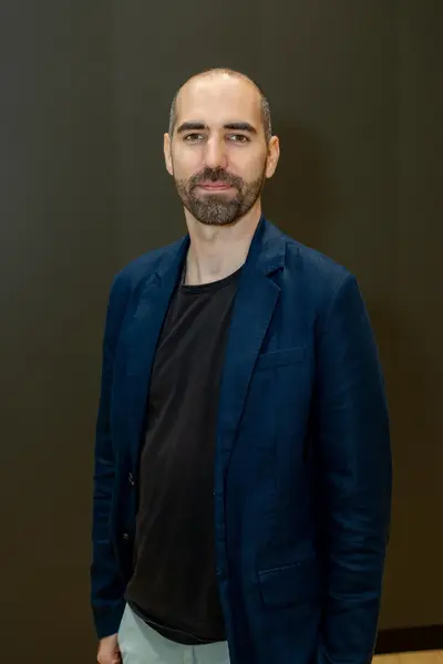 Dr. Víctor Mateu